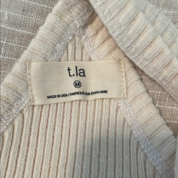 Cream Ribbed Halter Top - Picture 2 of 2